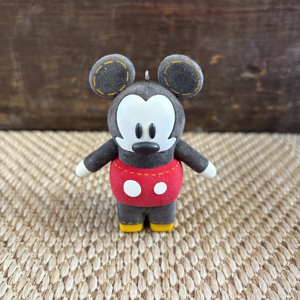 Hallmark Look Who's Pook-a-Look Christmas Mickey Mouse‎ Disney  Ltd Ornament